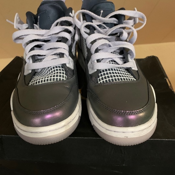 Air Jordon 4 Retro - Picture 2 of 8